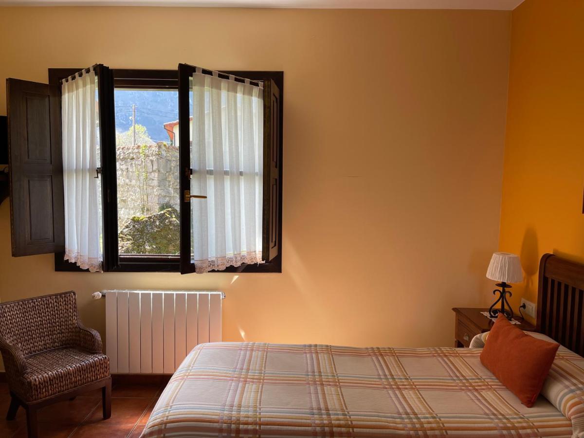 Hotel Rural El Texeu Parres de Llanes Exterior photo